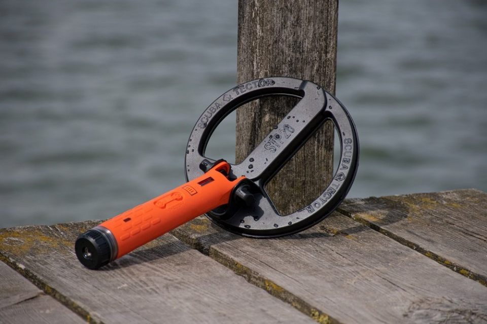 Scuba Tector PRO Su Altı Dedektörü & Sahil Arama Dedektörü - 20 cm Başlıklı - Arama Kollu